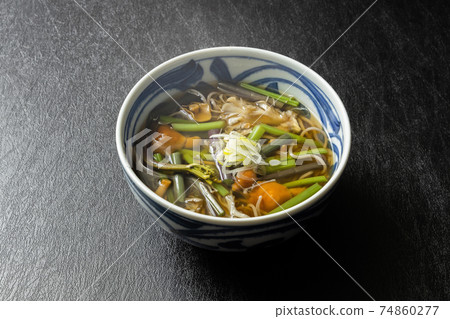 Wild vegetable soba Buckwheat noodle (soba) japanese foods Wild vegetable soba Buckwheat noodle (soba) japanese foods 74860277