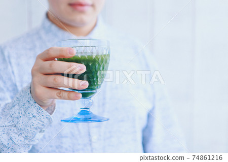 Wheat germ juice, matcha tea. Healthy eating Wheat germ juice, matcha tea. Healthy eating 74861216