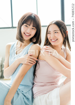 年輕女性的身體護理 74865212