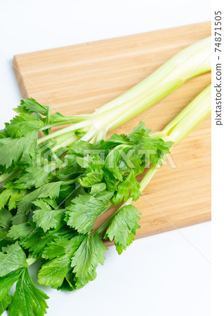 celery celery 74871505