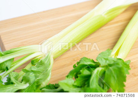 celery celery 74871508