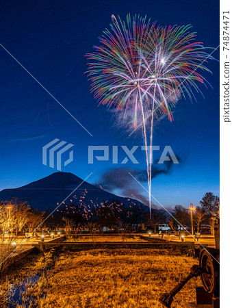 Yamanaka Lake Ice Candle Festival 74874471