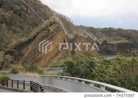 Strata - STRATUM - Strata - STRATUM - 74875097