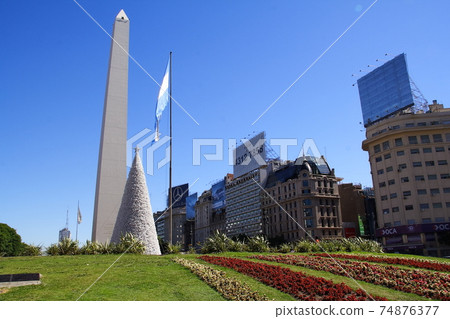 7月9日，南美洲阿根廷首都布宜諾斯艾利斯方尖碑 74876377