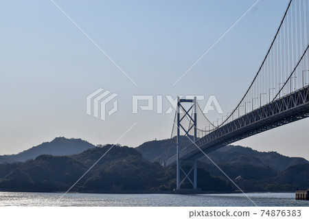 從向海島看的能島橋 從向海島看的能島橋 74876383