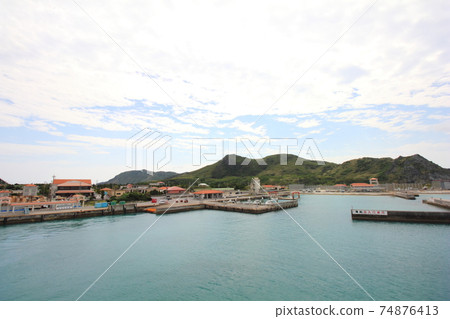 渡名喜村島 74876413