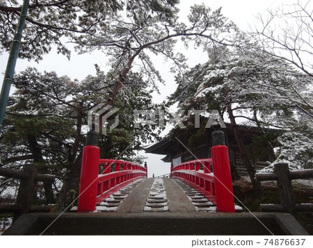 通往松島瑞瓦寺的戈達堂的橋樑 通往松島瑞瓦寺的戈達堂的橋樑 74876637