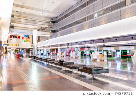 Haneda Airport Terminal 1 Departure Lobby 74879751