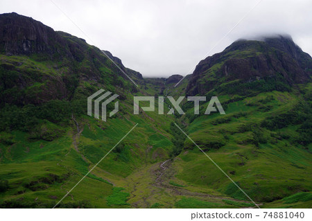 Glencoe Canyon, Scotland Majestic Mountain Range Glencoe Canyon, Scotland Majestic Mountain Range 74881040