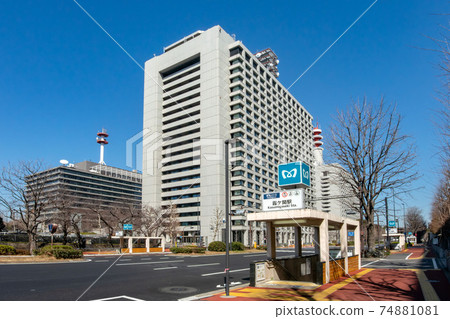 Kasumigaseki Station, Chiyoda-ku, Tokyo, Ministry of Internal Affairs and Communications, Metropolitan Police Department, Ministry of Land, Infrastructure, Transport and Tourism and Kasumigaseki Subway Station 74881081