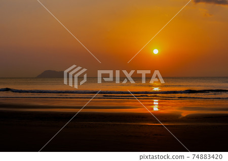 Sunrise - Dawn, Landscape - Scenery, Water, Sea, Reflection 74883420