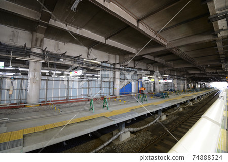 品川站正在擴建中 74888524