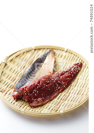 Mackerel dried mackerel 6 Mackerel dried mackerel 6 74891024