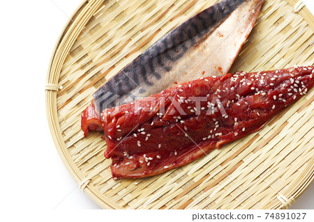 Mackerel dried mackerel 9 74891027