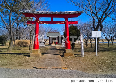 Inari, a demon gate in Sekiyado Castle, Noda City 74891450