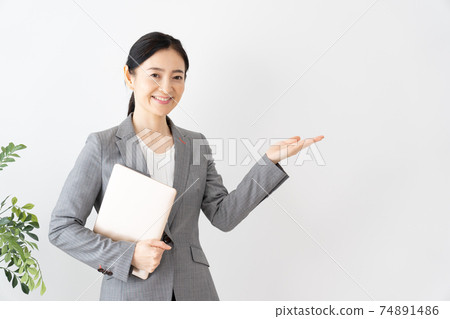 女商人 74891486