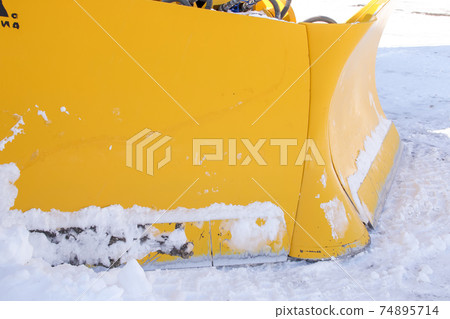 Heavy machinery, snowplows, work, snow removal, vehicles, construction machinery, construction sites, snow cover, snow country, cars, machines, special vehicles Heavy machinery, snowplows, work, snow removal, vehicles, construction machinery, construction sites, snow cover, snow country, cars, machines, special vehicles 74895714