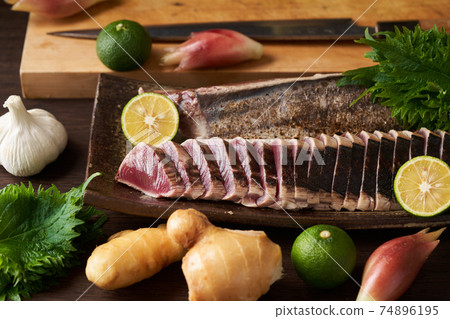 Seared bonito Seared bonito 74896195