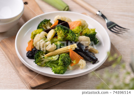 Cauliflower Broccoli Blanching Vegetables Vegetables Vegetarian Vegetable dish 花キャベツ ブロッコリー Cauliflower Broccoli Blanching Vegetables Vegetables Vegetarian Vegetable dish 花キャベツ ブロッコリー 74896514