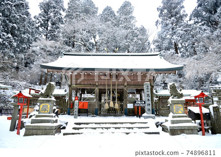 Mt. Kongo Katsuragi Shrine 74896811