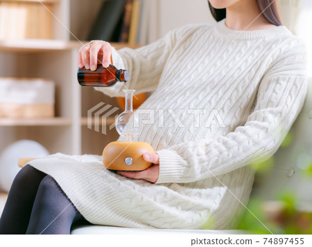 Aroma diffuser Pregnant woman essential oil 4: 3 Aroma diffuser Pregnant woman essential oil 4: 3 74897455