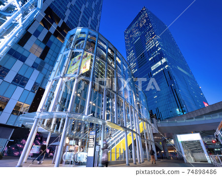 澀谷流在黃昏東京 74898486