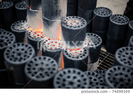 briquet briquet 74899169