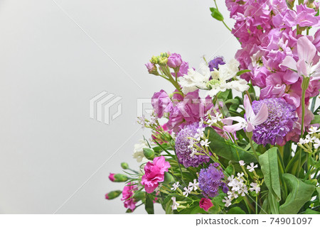 Flower arrangement spring image Flower arrangement spring image 74901097
