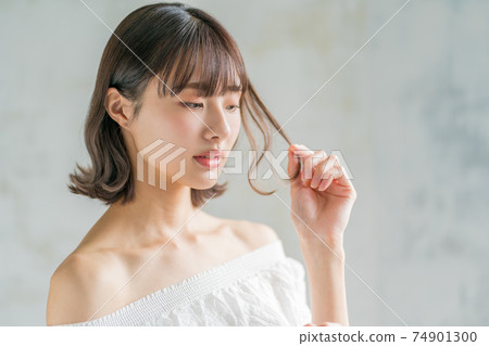 Hair arrangement for late teens girls 74901300