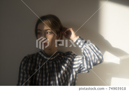 軟焦點女性肖像 74903918