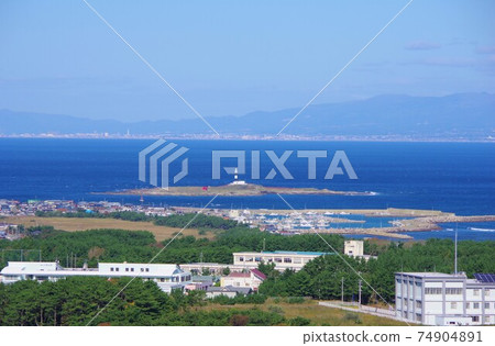 View of Omazaki and Hakodate city from Nishifukitukeyama Observatory, Oma Town, Aomori Prefecture View of Omazaki and Hakodate city from Nishifukitukeyama Observatory, Oma Town, Aomori Prefecture 74904891