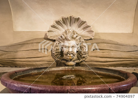 Marble drinking water fountain in Florence, Italy Marble drinking water fountain in Florence, Italy 74904897