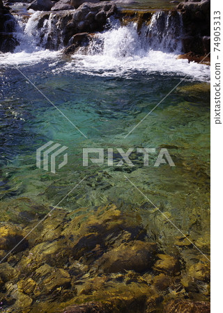 山stream風光,瀑布盆地,河面,河床 山stream風光,瀑布盆地,河面,河床 74905313