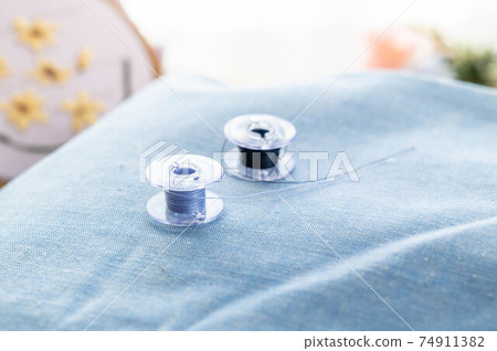 Transparent bobbin Transparent bobbin 74911382