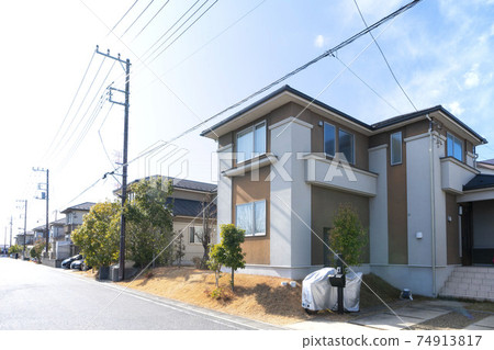 Japanese residential area, detached house with garden, condominium area on a sunny day, 2 stories, new house, Japanese residential area, detached house with garden, condominium area on a sunny day, 2 stories, new house, 74913817