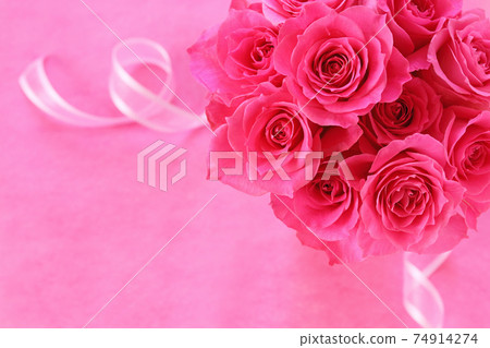 深粉紅玫瑰花束 深粉紅玫瑰花束 74914274
