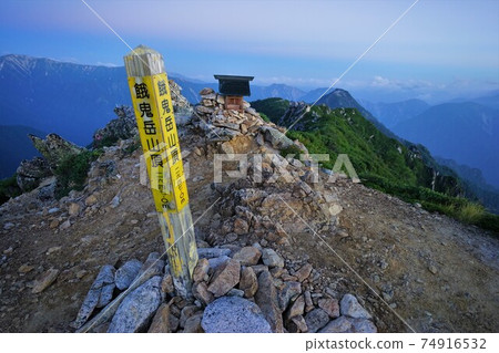 Mt. Gaki shrine and mountaintop pillar Mt. Gaki shrine and mountaintop pillar 74916532