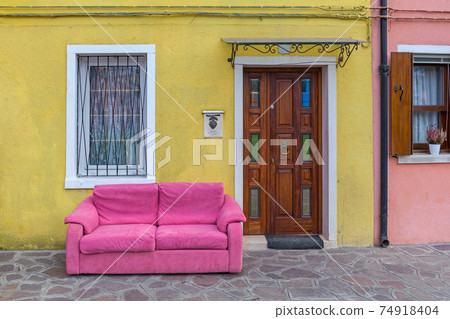 Pink Sofa Street 74918404