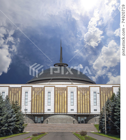 War memorial in Victory Park on Poklonnaya Hill (Gora), Moscow, Russia. The memorial complex constructed in memory of those who died during the Great Patriotic war War memorial in Victory Park on Poklonnaya Hill (Gora), Moscow, Russia. The memorial complex constructed in memory of those who died during the Great Patriotic war 74920719