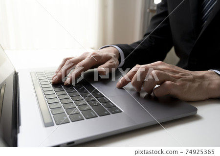 手提電腦，個人計算機，整理好的書桌，整潔的白色筆記本電腦， 74925365