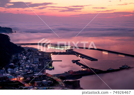 北海道勞速漁港的黎明 北海道勞速漁港的黎明 74926467