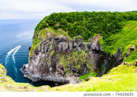北海道知床半島Furepe Falls 北海道知床半島Furepe Falls 74926685