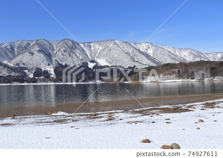 Aokiga waiting for spring Aokiga waiting for spring 74927611