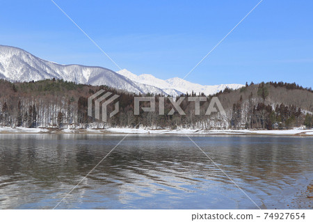 Lake Aokaki waiting for spring and Hakuba Miyama Lake Aokaki waiting for spring and Hakuba Miyama 74927654