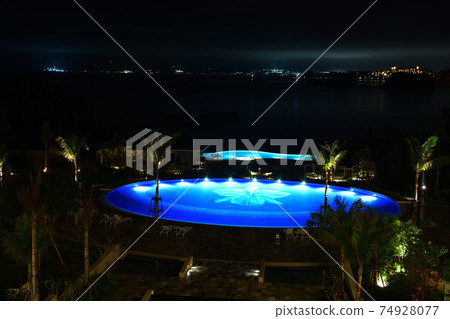 Okinawa scenery 74928077