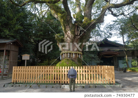 在Okusu前面祈禱（愛知縣名古屋市厚田區Okusu Atsuta Jingu） 74930477