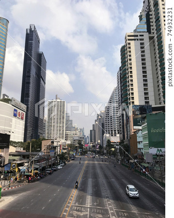 曼谷素坤逸路阿索克路口 曼谷素坤逸路阿索克路口 74932231