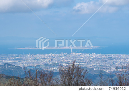 Kansai International Airport seen from the observatory on the summit of Mt. Izumi Katsuragi 74936912