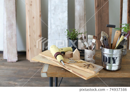 DIY木工工具和木頭 74937386