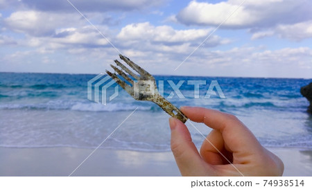 [海洋雜物]一次性塑料叉子破裂 74938514